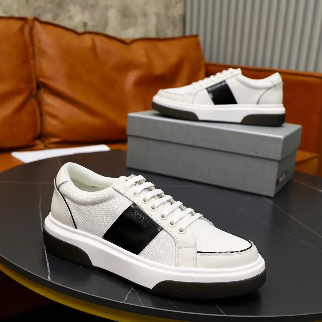 Men's shoes💰680💰Top original order Brand: PRADA (Prada) Standard code: Men's size 38/44 (45 can be customized) Grade: Same as the official website Material: Original cowhide stitched with imported cloth, cowhide lining Original combination two-color wear-resistant soft outsole Style category: Leisure and sports version Young fashion European and American trend British style Color: Real picture color